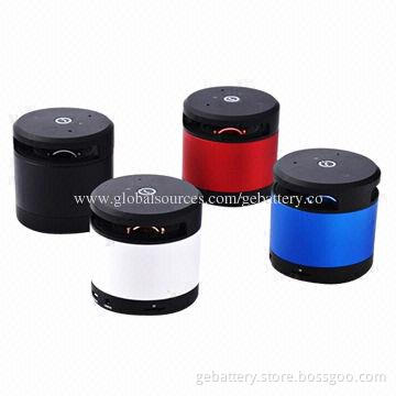 Fashionable Mini Bluetooth Speakers with Built-in Rechargeable Battery and Waterproof Microphone